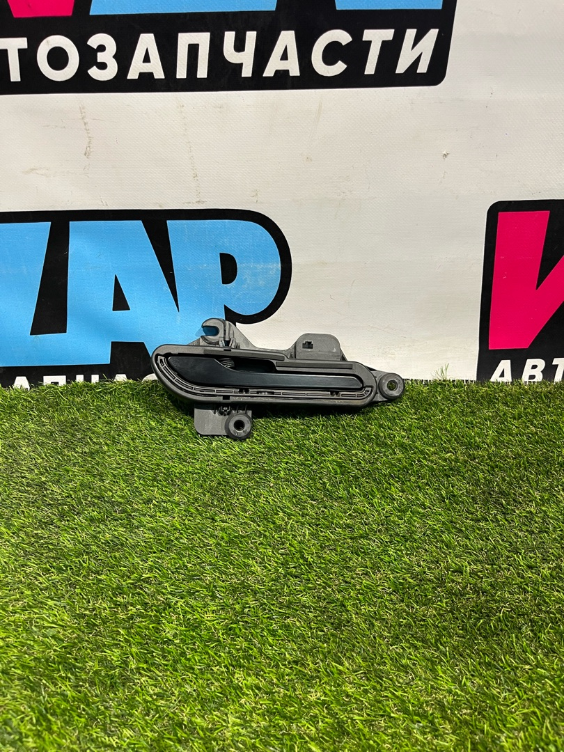 ручка наружная задняя правая Tesla Model Y 1 поколение 2022, электро, белый - фото №1