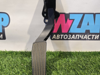 педаль Dodge Challenger 3 поколение [2-й рестайлинг] 2016, 3.6 л., бензин, АКПП, задний привод, 04861714AF