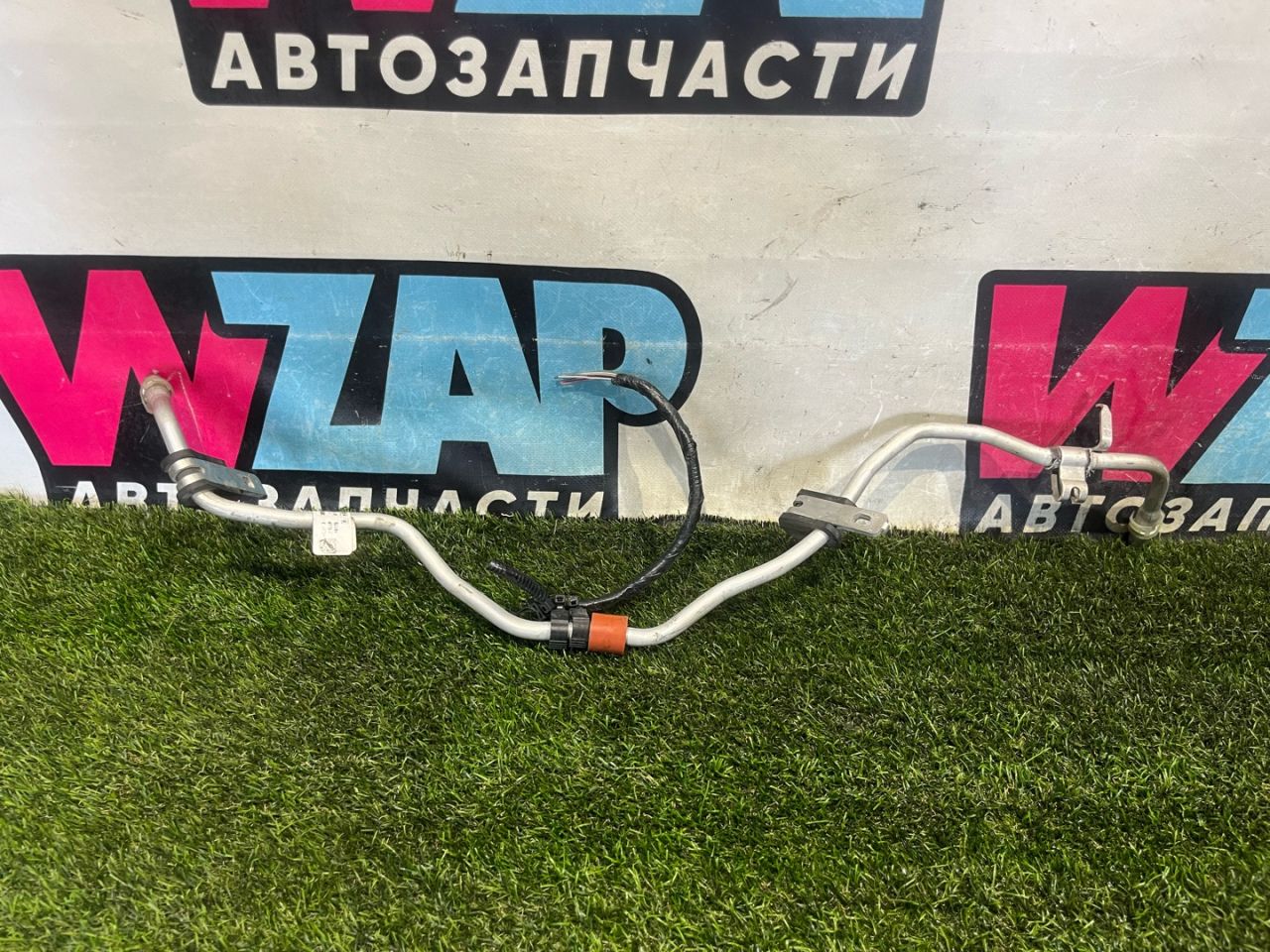 трубка охлаждающей жидкости Ford Explorer 6 поколение U625 2020, 2.3 л., бензин, АКПП, внедорожник 5 дв., полный привод, L1M3-7P055-AAF - фото №1