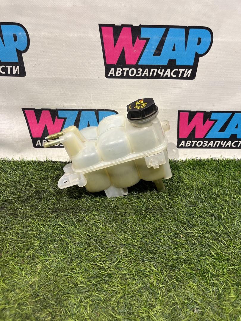 бачок расширительный Ford Explorer 6 поколение U625 2020, 2.3 л., бензин, белый, задний привод, L1M3-8A080-AD - фото №1