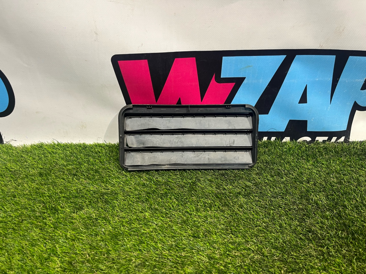 решетка вентиляции кузова Tesla Model Y 1 поколение 2023, электро, полный привод, 1098751-00-C - фото №1