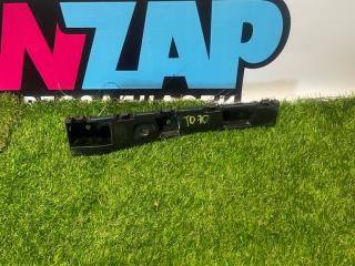 Кронштейн крепления порога Ford Mustang 6 поколение S550 [рестайлинг] 2019, 2.3 л., бензин, АКПП, кабриолет, задний привод, FR3B-16C067-AE