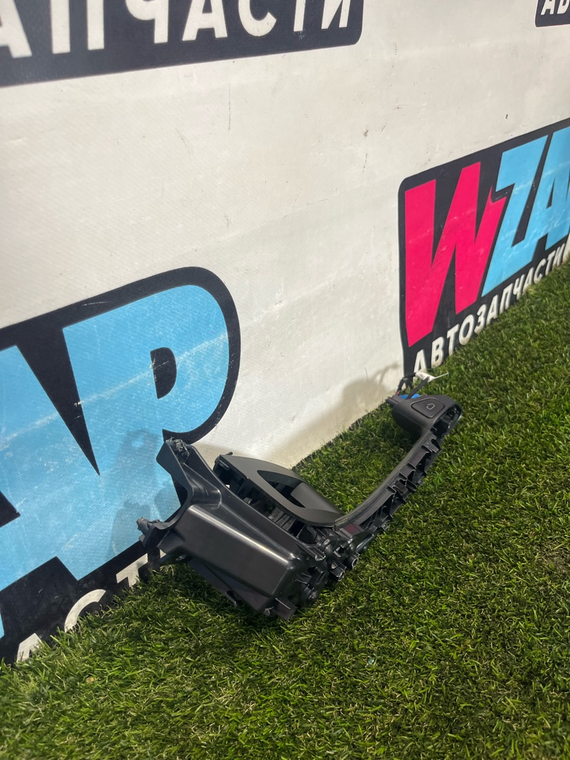 кнопка (выключатель) Tesla Model Y 1 поколение 2022, электро, белый, 1094956-92-E - фото №1