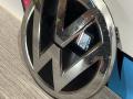 эмблема Volkswagen Jetta 7 поколение 2019, 1.4 л., бензин, АКПП, черный, седан, передний привод, 3G0853601A - фото №2