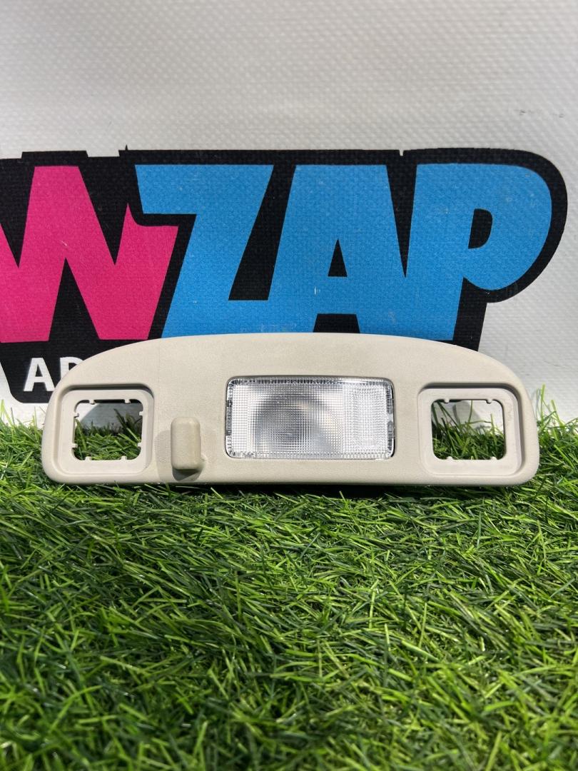 фонарь салона (плафон) Buick Encore GX 1 поколение 2020, 1.3 л., бензин, АКПП, полный привод, 26208713 - фото №1