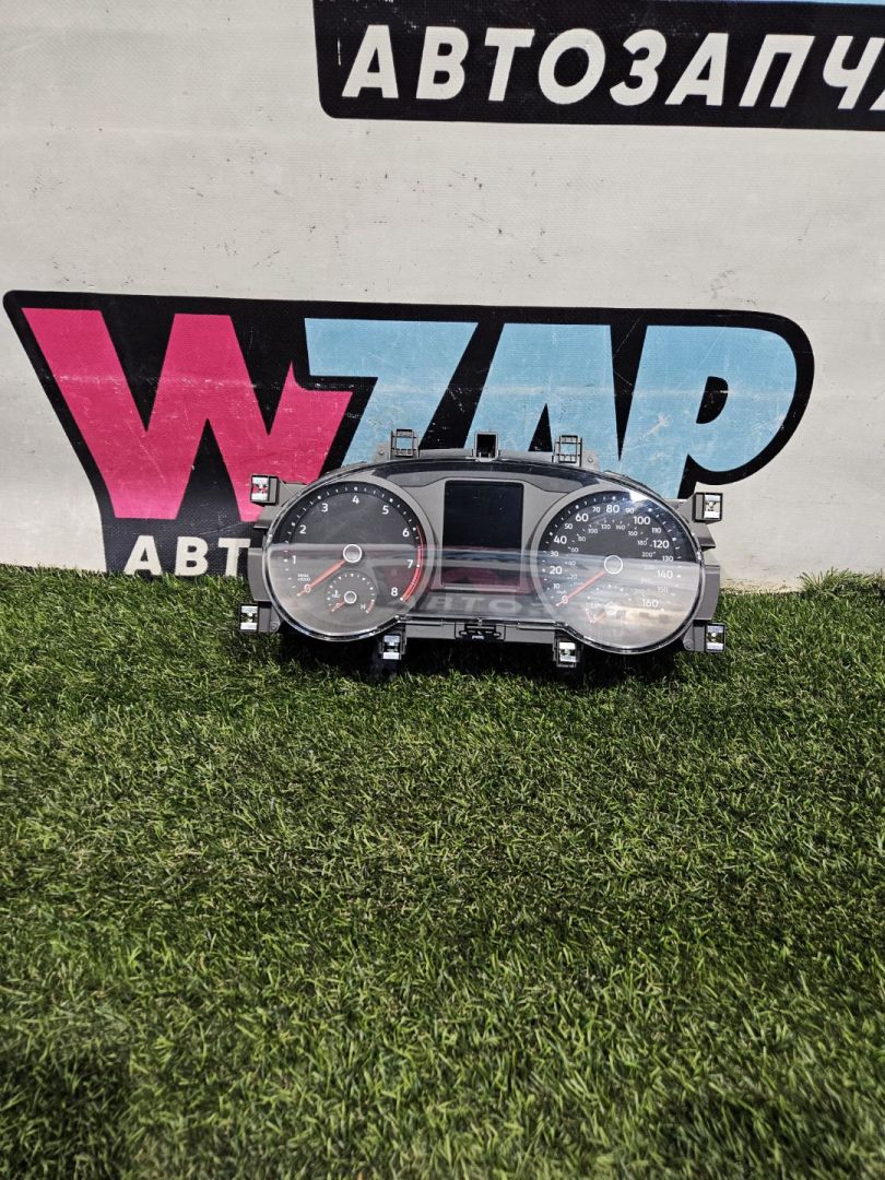 щиток приборов (приборная панель) Volkswagen Tiguan 2 поколение 2020, 2.0 л., бензин, АКПП, внедорожник 5 дв., 5NA920850D - фото №1