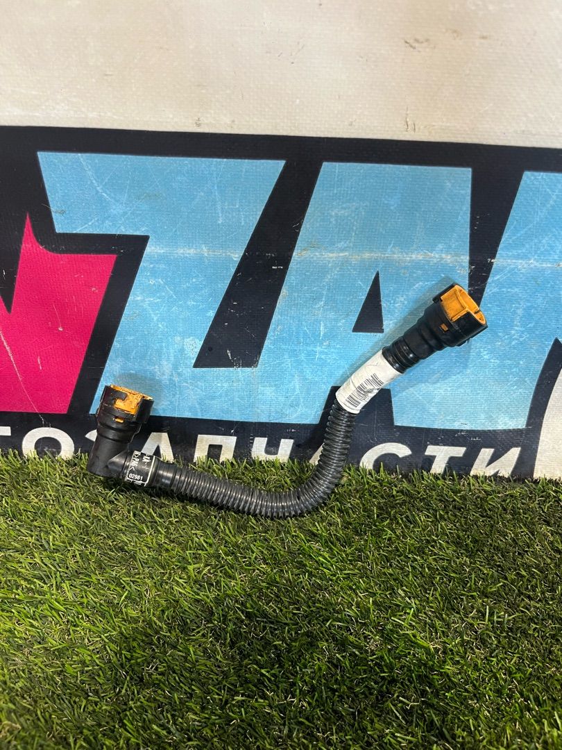 трубка вакуумная Ford Explorer 6 поколение U625 2021, 2.3 л., бензин, АКПП, внедорожник 5 дв., задний привод, L1ME-6758-KA - фото №1