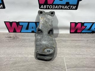 кронштейн двигателя Ford Mustang 6 поколение S550 [рестайлинг] 2018, 2.3 л., бензин, АКПП, кабриолет, задний привод, FR3C-6B033-CB