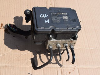 блок ABS Volvo XC60 1 поколение 2010, 2.4 л., D5, D 5244 T14, дизель, МКПП, белый, передний привод, 30681619, 8G9N2C405AC