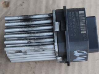 сопротивление печки Volvo XC60 1 поколение 2010, 2.4 л., D5, D 5244 T14, дизель, МКПП, белый, передний привод, 5HL00894120