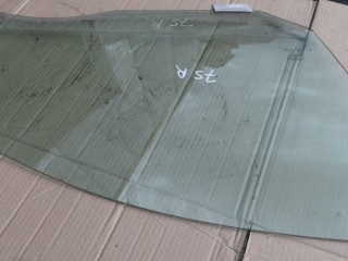 стекло двери передней правой Volvo XC70 2 поколение 2011, 2.4 л., D5, D 5244 T10, дизель, АКПП, универсал, полный подключаемый привод