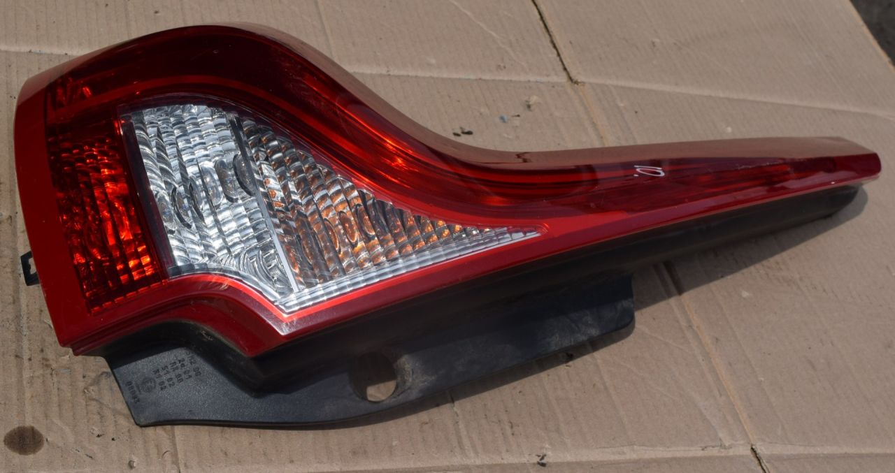 фонарь задний левый Volvo XC60 1 поколение 2010, 2.4 л., D5, D 5244 T14, дизель, МКПП, белый, передний привод, 89504240 - фото №1
