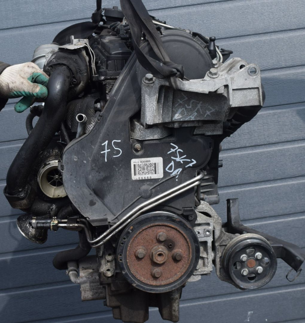 двигатель Volvo XC70 2 поколение 2011, 2.4 л., D5, D 5244 T10, дизель, АКПП, универсал, полный подключаемый привод, D5244T10 - фото №1