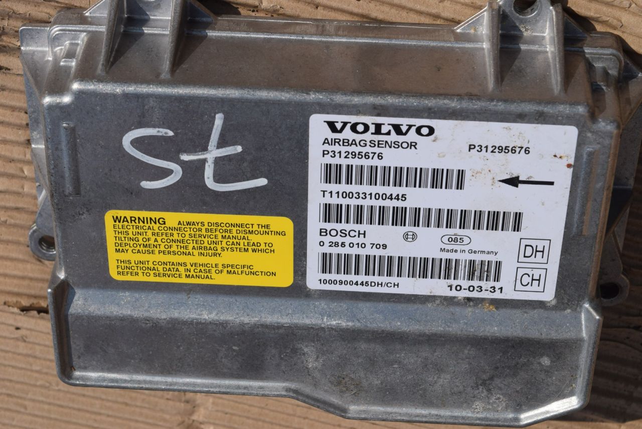 блок AirBag Volvo XC70 2 поколение 2011, 2.4 л., D5, D 5244 T10, дизель, АКПП, универсал, полный подключаемый привод, 31295676, P31295676, 0285010709 - фото №1