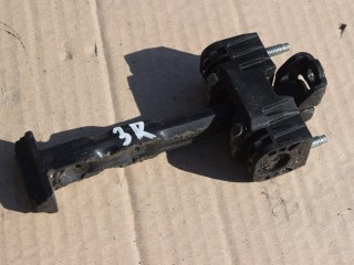 ограничитель открывания двери задней Volvo V50 1 поколение [рестайлинг] 2009, 1.6 л., дизель, МКПП, универсал, передний привод