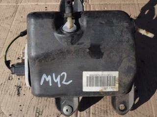 бак AdBlue (мочевины) Volvo V50 1 поколение [рестайлинг] 2009, 1.6 л., дизель, МКПП, универсал, передний привод, 3M519C103AL, 3N619C103AD