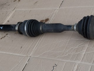 полуось передняя правая (приводной вал, ШРУС) Volvo XC60 1 поколение 2010, 2.4 л., D5, D 5244 T14, дизель, МКПП, белый, передний привод, 31325076, P31325076