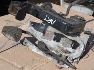 узел педальный (блок педалей) Mercedes-Benz Sprinter W901-904 1999, 2.2 л., дизель, МКПП, A9012902016