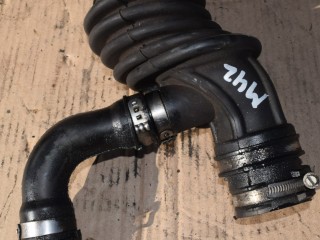 патрубок воздушного фильтра Volvo V50 1 поколение [рестайлинг] 2009, 1.6 л., дизель, МКПП, универсал, передний привод, 31293488, 31293729, 31293728, 31219101