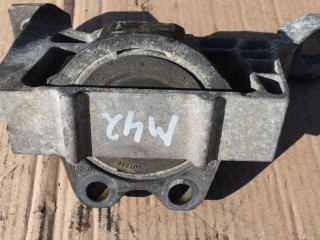 подушка крепления двигателя Volvo V50 1 поколение [рестайлинг] 2009, 1.6 л., дизель, МКПП, универсал, передний привод, 3M516F012BH