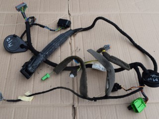 дверная проводка Volvo XC60 1 поколение 2010, 2.4 л., D5, D 5244 T14, дизель, МКПП, белый, передний привод, 31275643