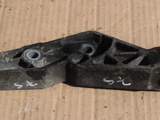 подушка крепления КПП Volvo XC70 2 поколение 2011, 2.4 л., D5, D 5244 T10, дизель, АКПП, универсал, полный подключаемый привод