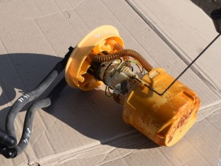 насос топливный Volvo V50 1 поколение [рестайлинг] 2009, 1.6 л., дизель, МКПП, универсал, передний привод, 3M519275A