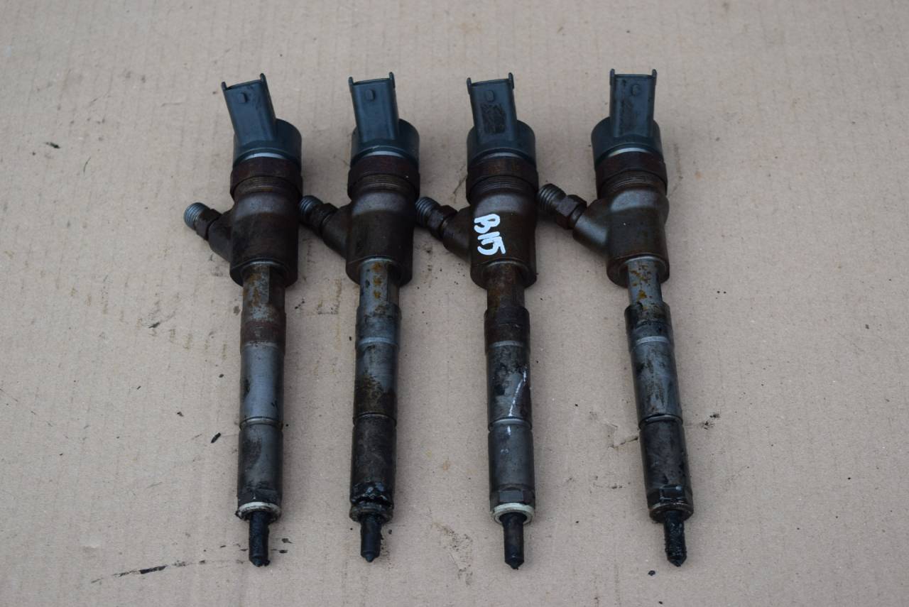 форсунка Toyota Yaris XP9 2008, 1.4 л., D-4D, 1ND-TV, дизель, МКПП, хетчбэк 5 дв., передний привод, 0445110262, 236700N030 - фото №1