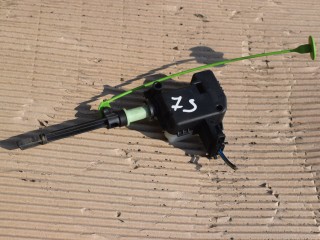 замок лючка топливного бака Volvo XC70 2 поколение 2011, 2.4 л., D5, D 5244 T10, дизель, АКПП, универсал, полный подключаемый привод