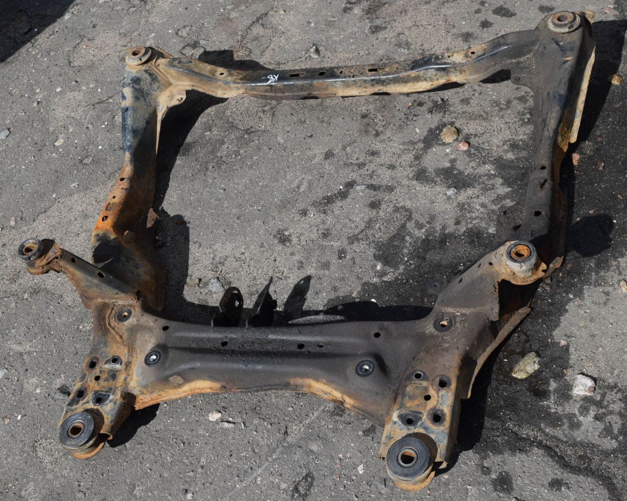 балка подвески передняя (подрамник) Mazda CX-7 1 поколение 2007, 2.3 л., Ti, бензин, АКПП, передний привод - фото №1