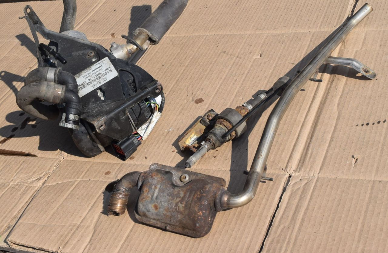 автономный отопитель (Webasto) Volvo XC70 2 поколение 2011, 2.4 л., D5, D 5244 T10, дизель, АКПП, универсал, полный подключаемый привод, AG9N18K463AB, 31315991, 6G9N18B505, 31250874, 9016066D, 9017985A, 30767339, 6G9N18D649BB - фото №1