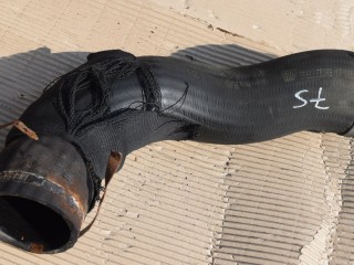 патрубок интеркулера Volvo XC70 2 поколение 2011, 2.4 л., D5, D 5244 T10, дизель, АКПП, универсал, полный подключаемый привод, 31293511