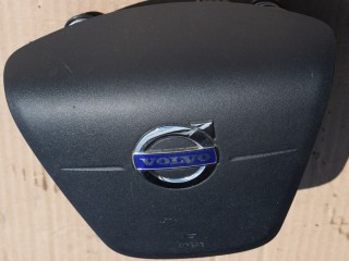 подушка безопасности водителя Volvo XC60 1 поколение 2010, 2.4 л., D5, D 5244 T14, дизель, МКПП, белый, передний привод, 30721929, P30721929