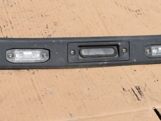 кнопка открытия багажника Volvo XC60 1 поколение 2010, 2.4 л., D5, D 5244 T14, дизель, МКПП, белый, передний привод, 31297210