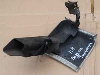 воздуховод генератора Mazda CX-7 1 поколение 2007, 2.3 л., Ti, бензин, АКПП, передний привод