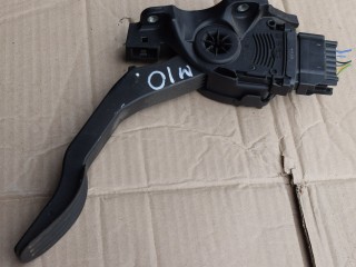 педаль Volvo XC60 1 поколение 2010, 2.4 л., D5, D 5244 T14, дизель, МКПП, белый, передний привод, 8G9N9F836AA