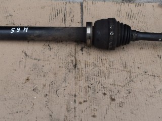 полуось передняя правая (приводной вал, ШРУС) Volvo V70 2 поколение 2002, 2.4 л., Ti, B 5244 T3, бензин, МКПП, универсал, передний привод, 8689214, P8689214