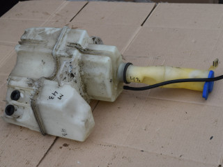 бачок омывателя Volvo XC70 2 поколение 2002, 2.4 л., Ti, B 5244 T3, бензин, АКПП, универсал, полный подключаемый привод, 9178881