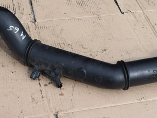 патрубок интеркулера Volvo V70 2 поколение 2002, 2.4 л., Ti, B 5244 T3, бензин, МКПП, универсал, передний привод, 9179285