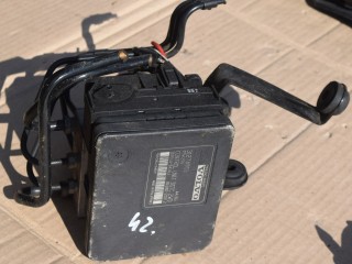 блок ABS Volvo V50 1 поколение [рестайлинг] 2009, 1.6 л., дизель, МКПП, универсал, передний привод, 31274908, 10096004343