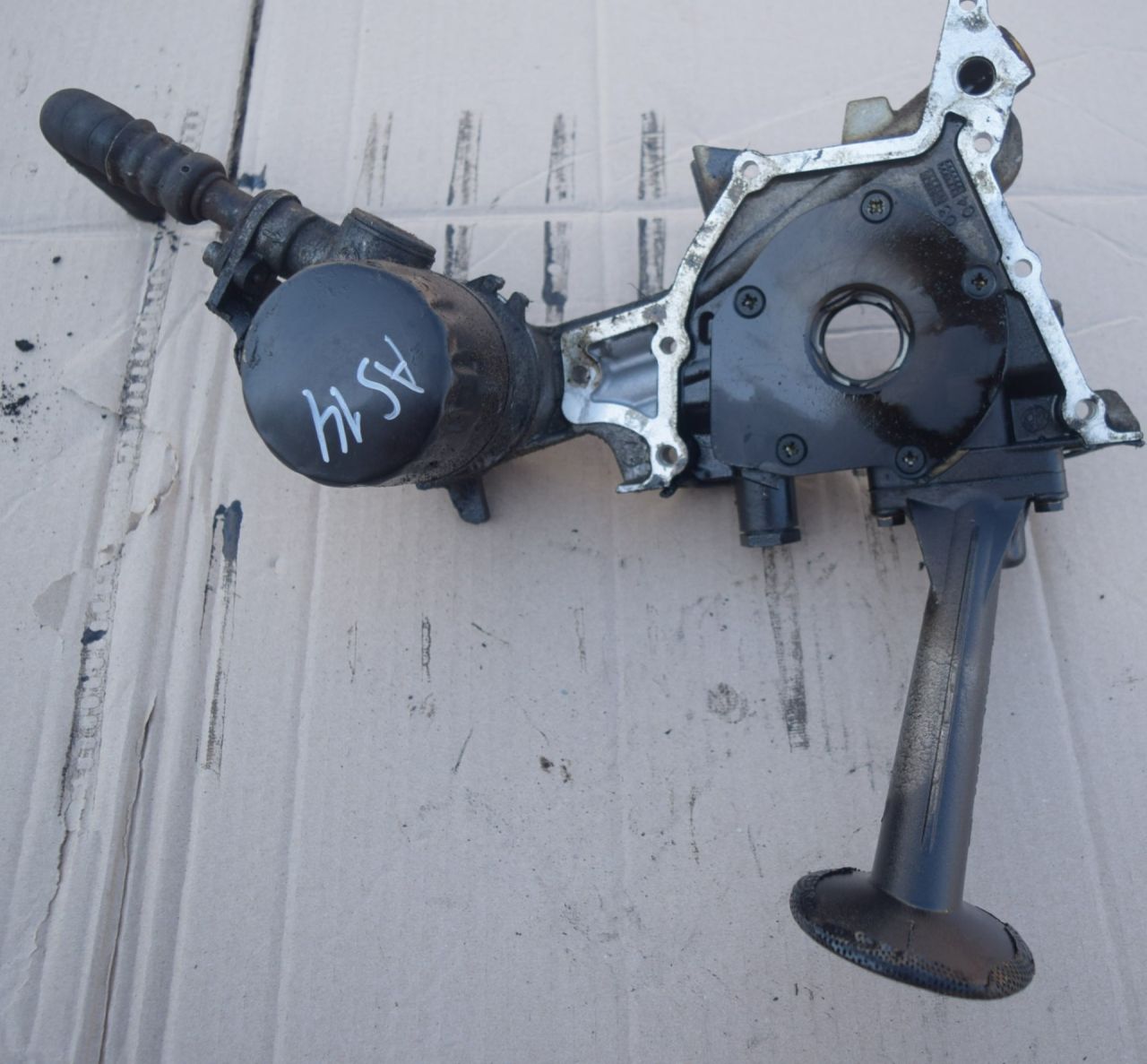 насос масляный Alfa Romeo 156 1 поколение 2002, 1.9 л., дизель, универсал, 3700590 - фото №1