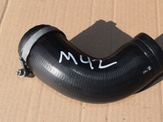 патрубок интеркулера Volvo V50 1 поколение [рестайлинг] 2009, 1.6 л., дизель, МКПП, универсал, передний привод