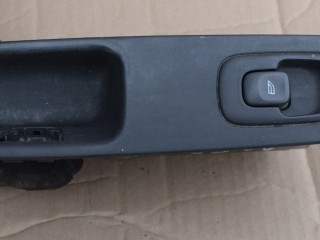 кнопка стеклоподъемника двери Volvo S80 1 поколение 1999, 2.4 л., i, B 5244 S, бензин, МКПП, седан, передний привод, 9467627