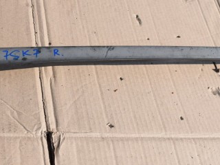 молдинг лобового стекла Volvo XC70 2 поколение 2011, 2.4 л., D5, D 5244 T10, дизель, АКПП, универсал, полный подключаемый привод, 30753553