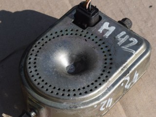 сирена (гонг) Volvo V50 1 поколение [рестайлинг] 2009, 1.6 л., дизель, МКПП, универсал, передний привод, 30659411