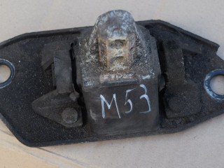 подушка крепления двигателя Volvo S80 1 поколение 1999, 2.4 л., i, B 5244 S, бензин, МКПП, седан, передний привод, 9485152