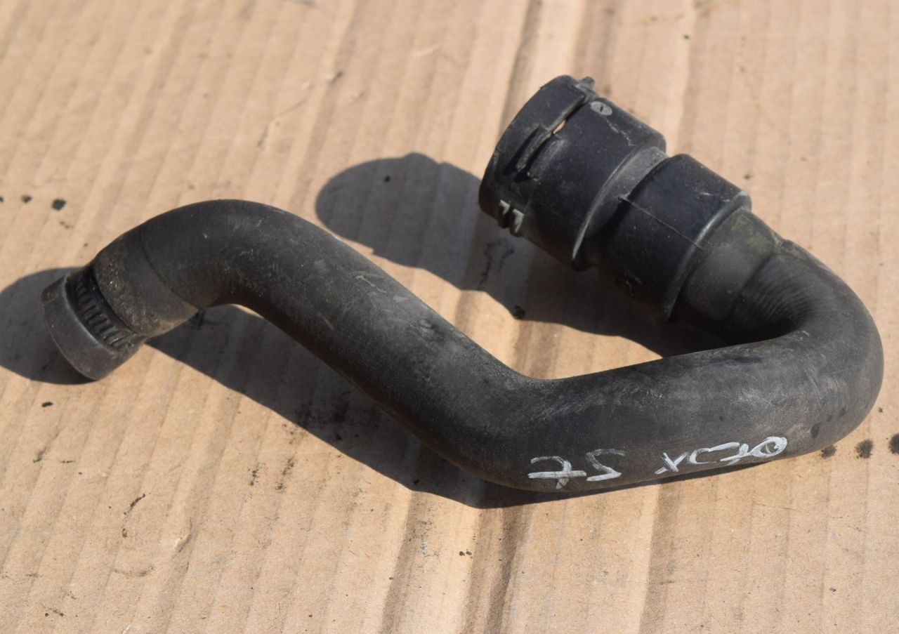 патрубок (трубопровод, шланг) Volvo XC70 2 поколение 2011, 2.4 л., D5, D 5244 T10, дизель, АКПП, универсал, полный подключаемый привод, BG918B160GA - фото №1