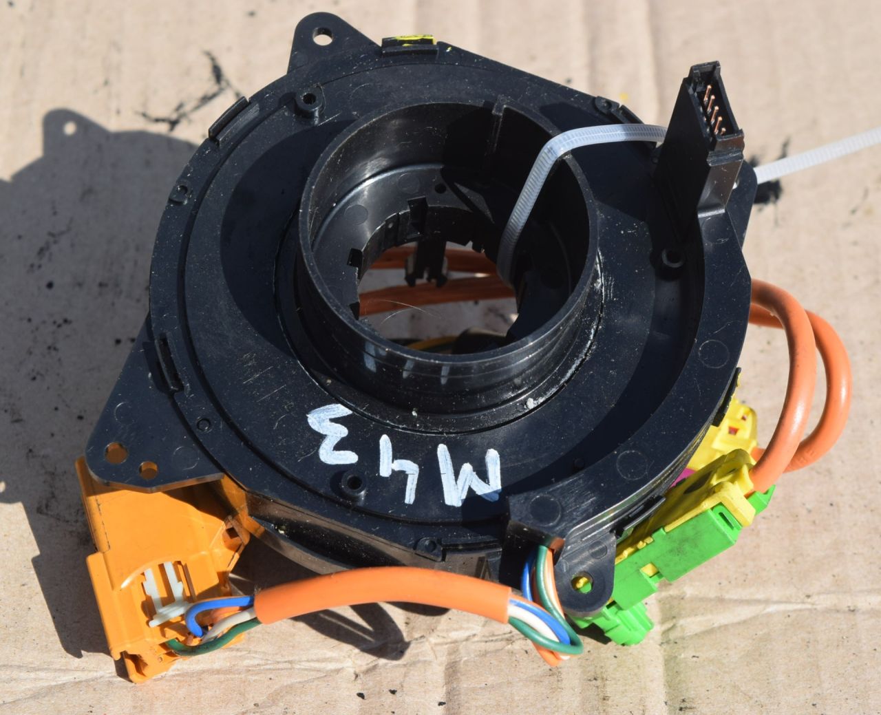 шлейф руля Volvo XC70 2 поколение 2002, 2.5 л., Ti, B 5254 T2, бензин, МКПП, универсал, полный подключаемый привод, 8622186 - фото №1