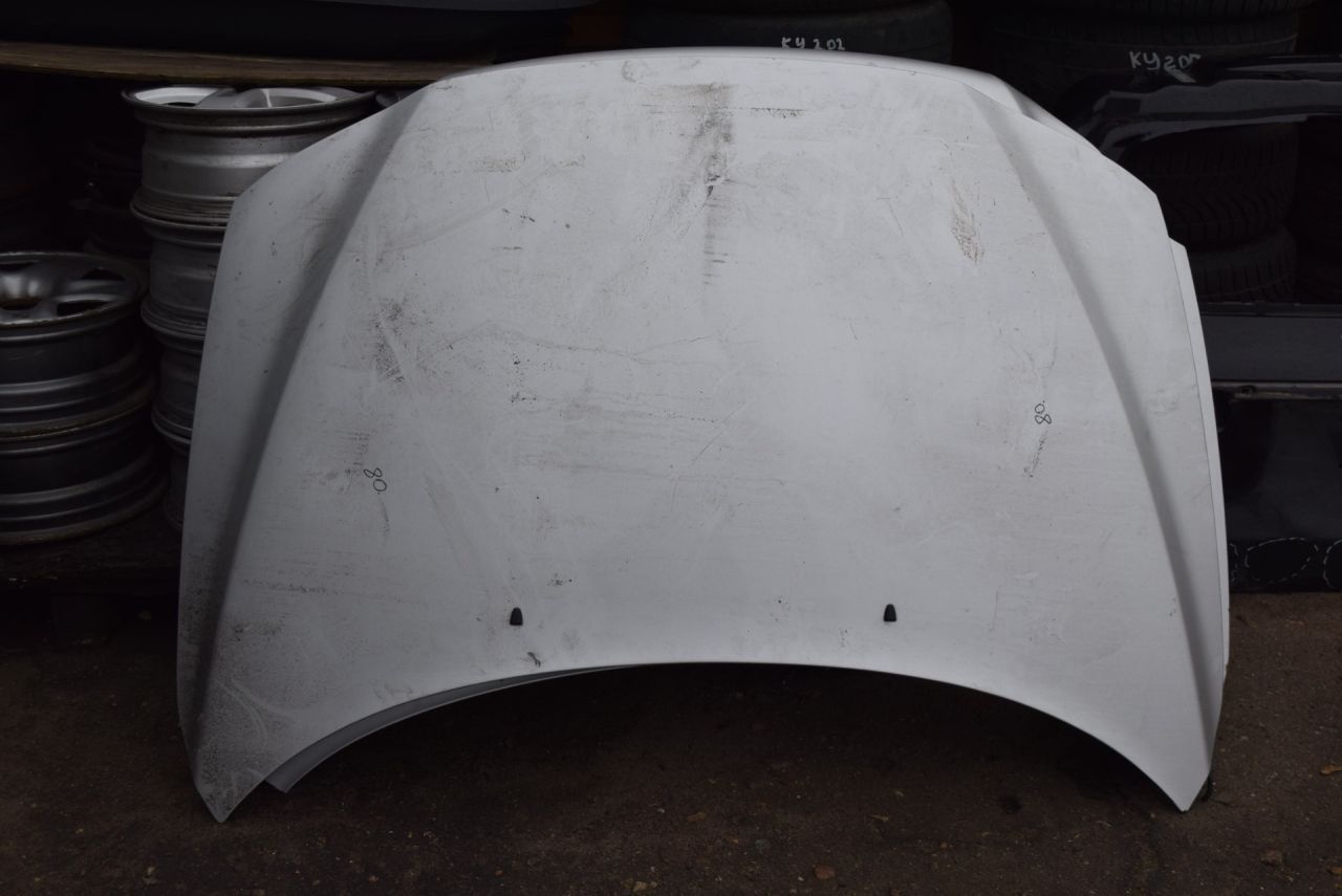 капот Volvo V70 2 поколение 2001, 2.4 л., i, B 5244 S2, бензин, АКПП, универсал, передний привод, 9187970 - фото №1