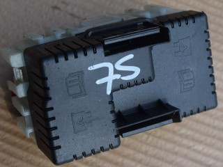 блок предохранителей Volvo XC70 2 поколение 2011, 2.4 л., D5, D 5244 T10, дизель, АКПП, универсал, полный подключаемый привод